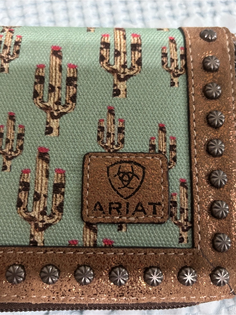 Ariat Mint Green Canvas Wallet with Cactus Print - Picture 5 of 9